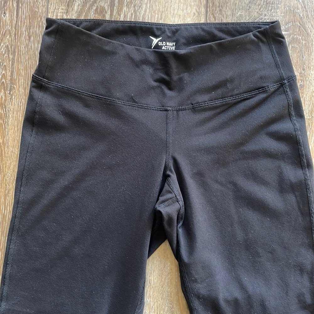 Old navy Go Dry compression leggings